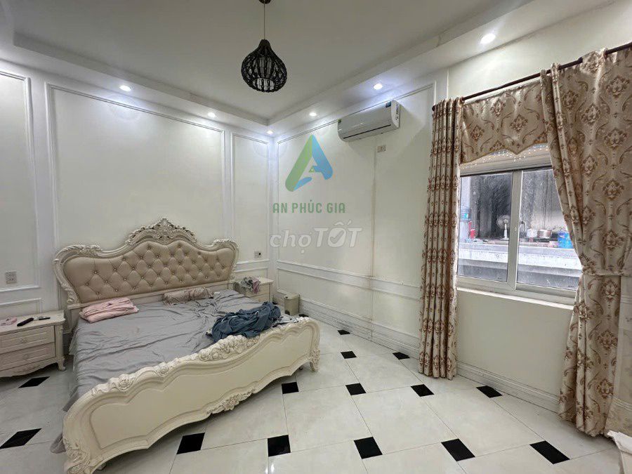 Дом, 3 спальни · 100 м² 3