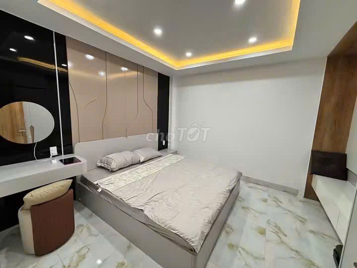 Дом, 4 спальни · 70 м² 3