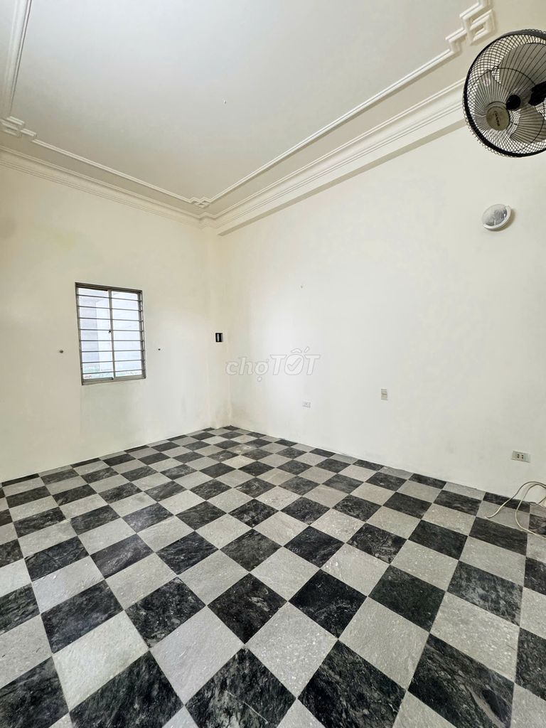 Дом, 6 спален · 95 м² 9