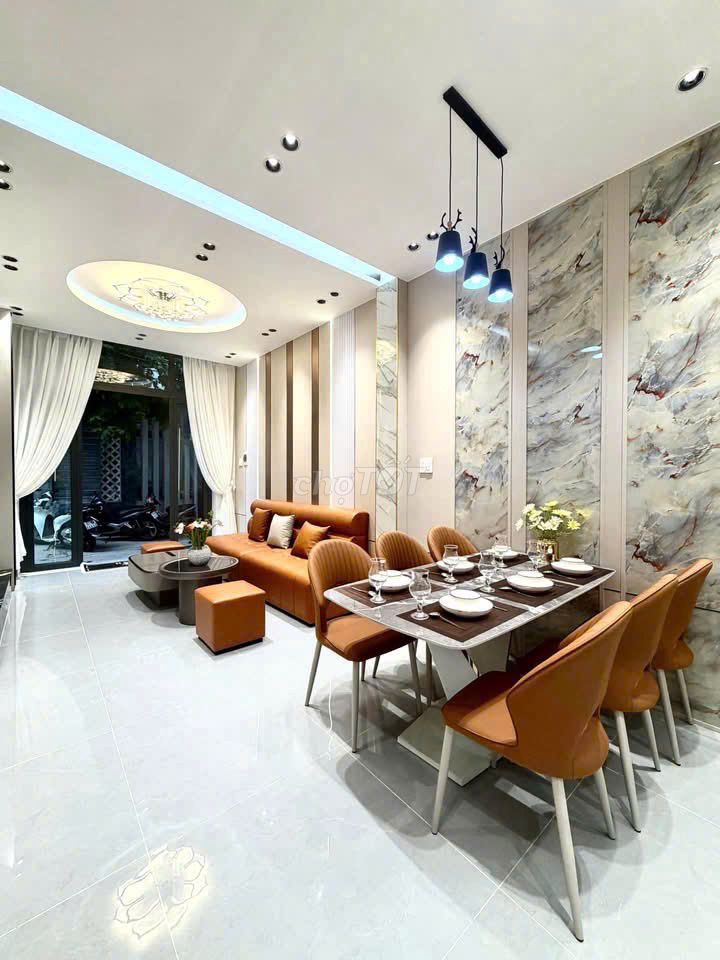 Дом, 5 спален · 50 м² 3