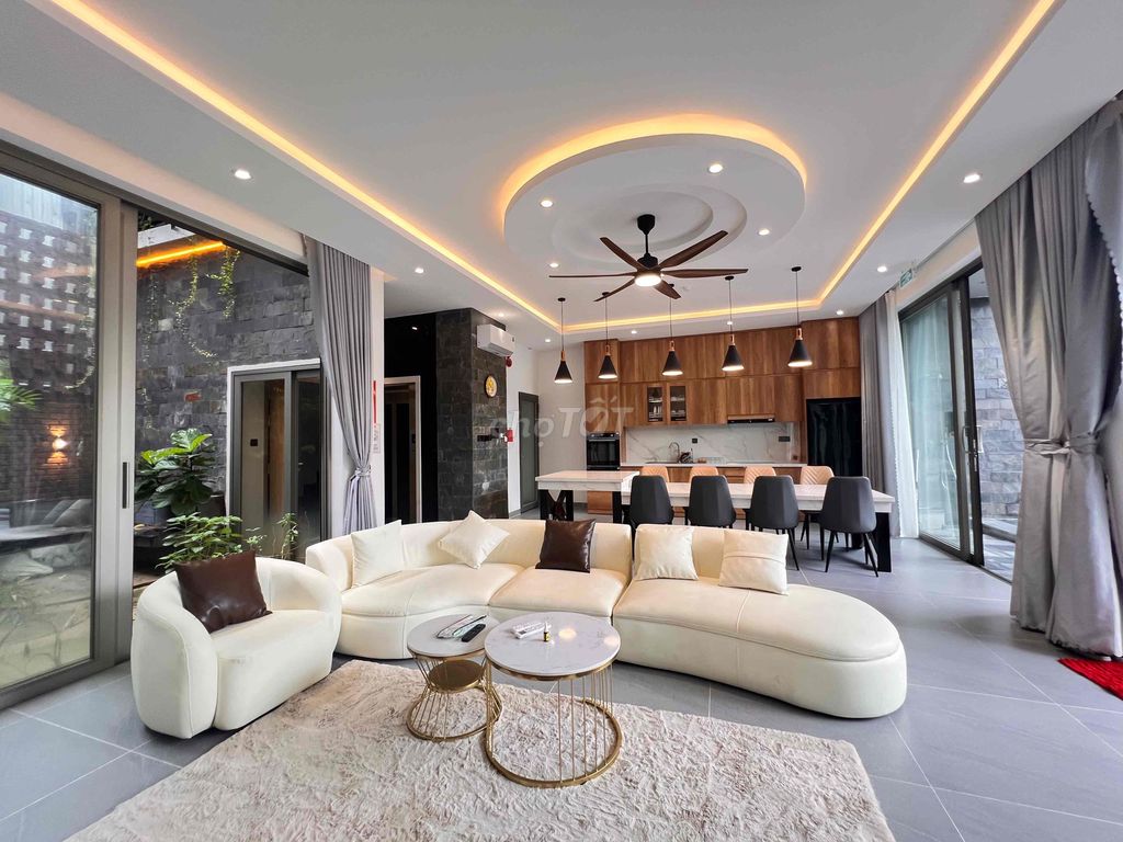 Дом, 6 спален · 200 м² 2