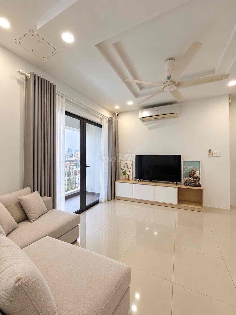 Квартира, 2 спальни · 130 м² 2
