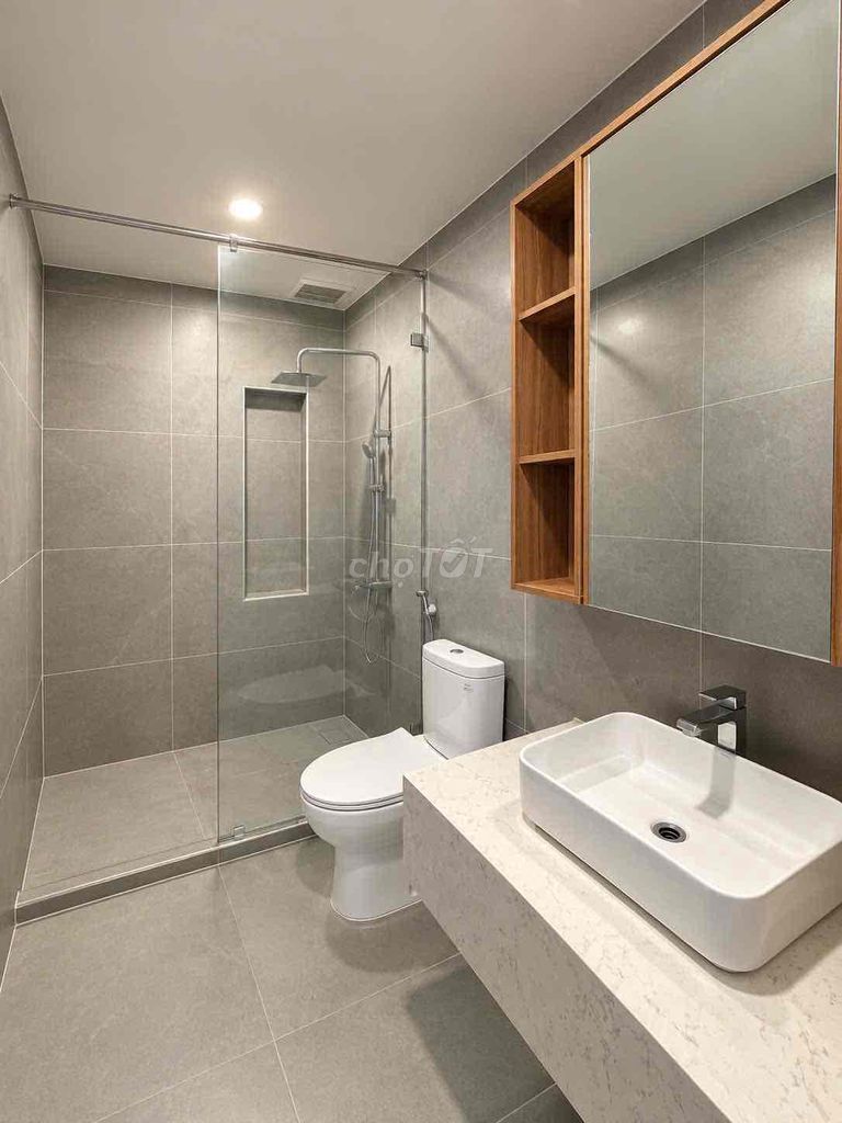 Квартира, 2 спальни · 130 м² 3
