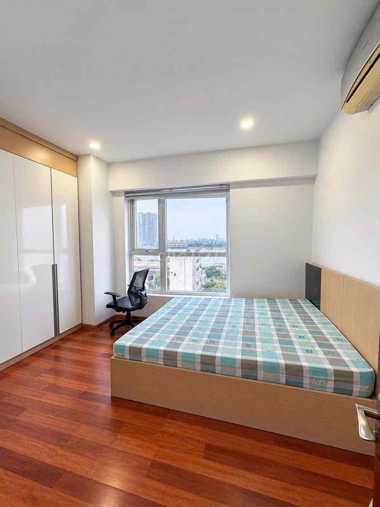Квартира, 2 спальни · 130 м² 8