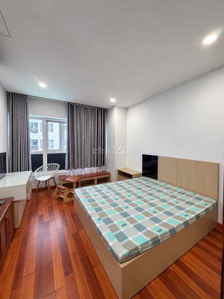 Квартира, 2 спальни · 130 м² 9