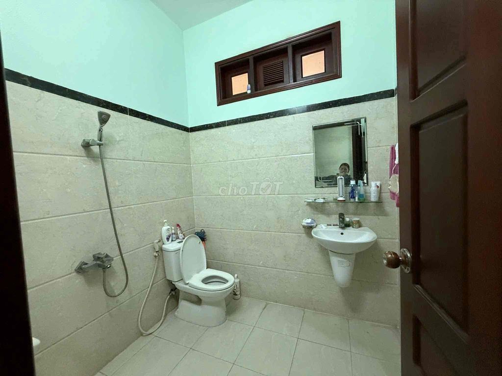 Дом, 4 спальни · 120 м² 2