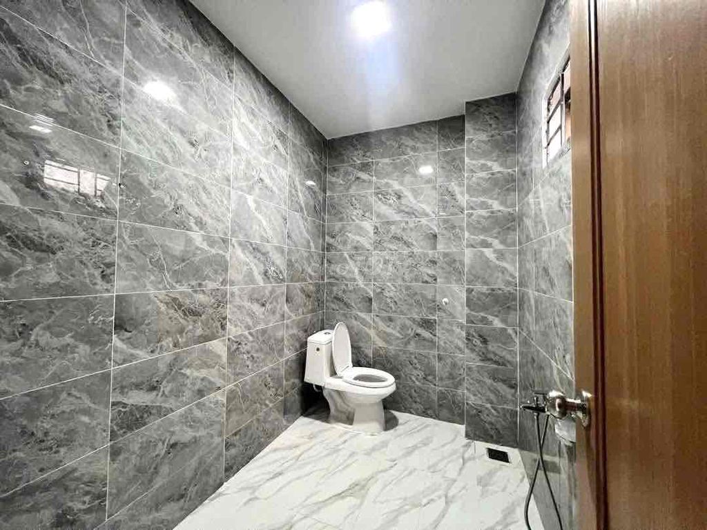 Дом, 4 спальни · 100 м² 3