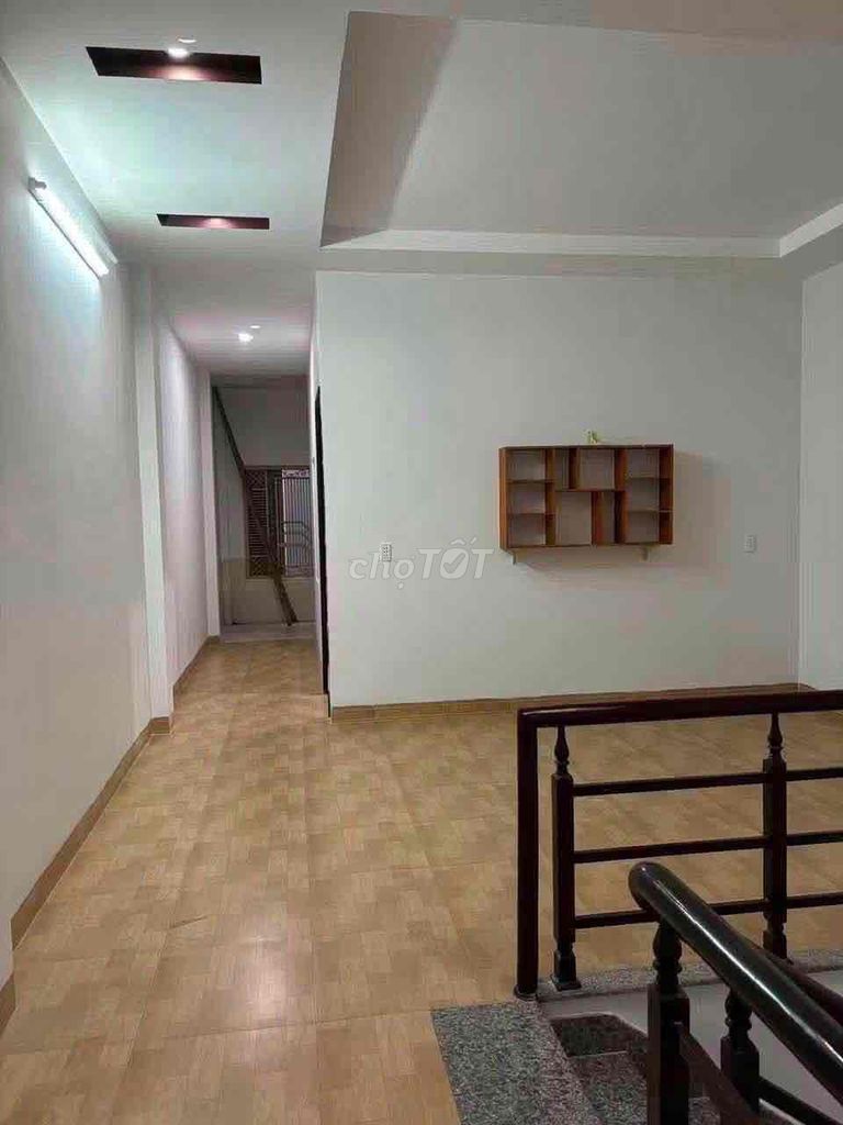 Дом, 3 спальни · 80 м² 3