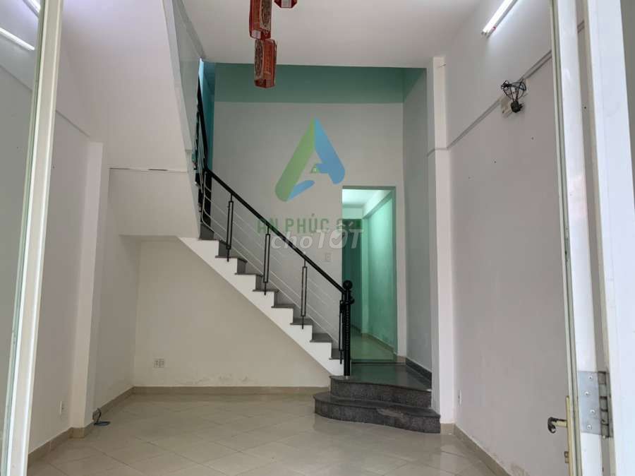 Дом, 3 спальни · 60 м²