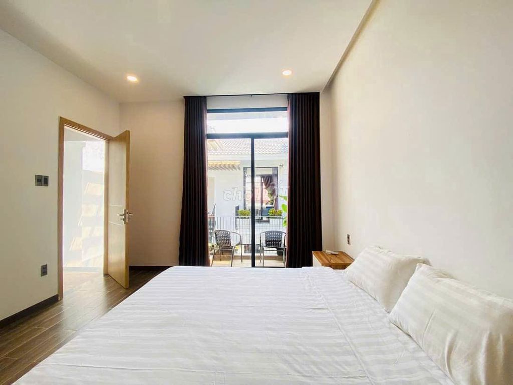 Дом, 5 спален · 250 м² 4