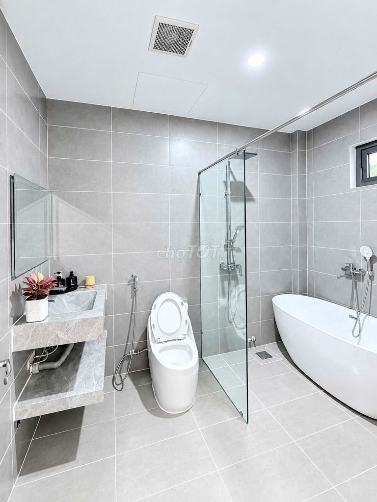 Дом, 6 спален · 370 м² 9