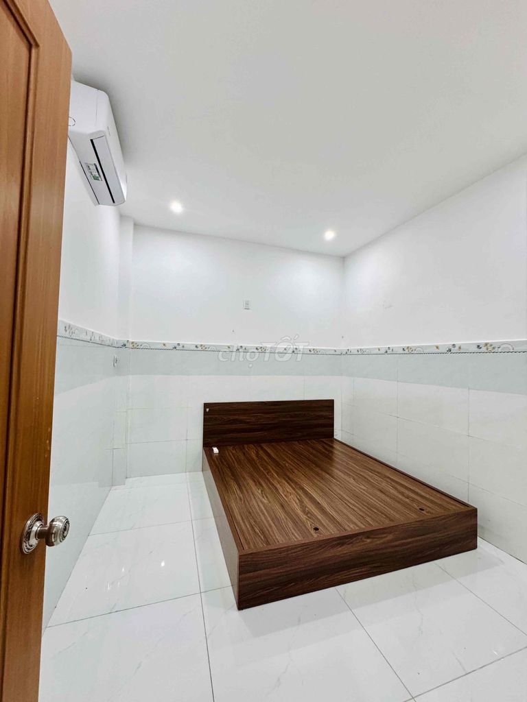 Дом, 5 спален · 100 м² 6