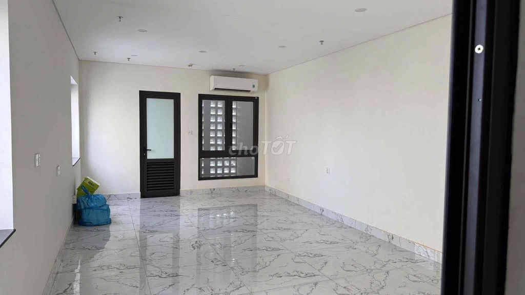 Дом, 11 спален · 120 м² 5