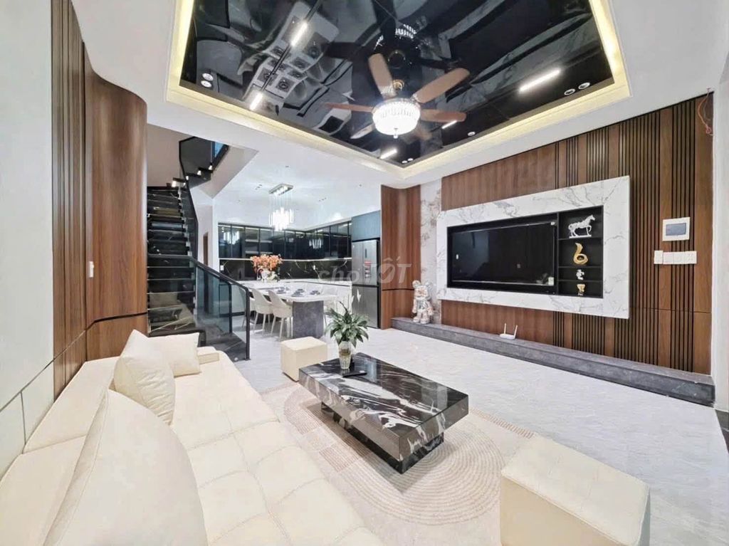 Дом, 3 спальни · 100 м² 5