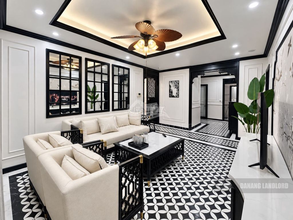 Квартира, 2 спальни · 110 м²
