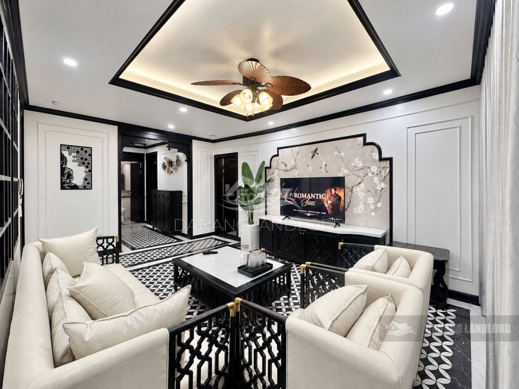Квартира, 2 спальни · 110 м² 2