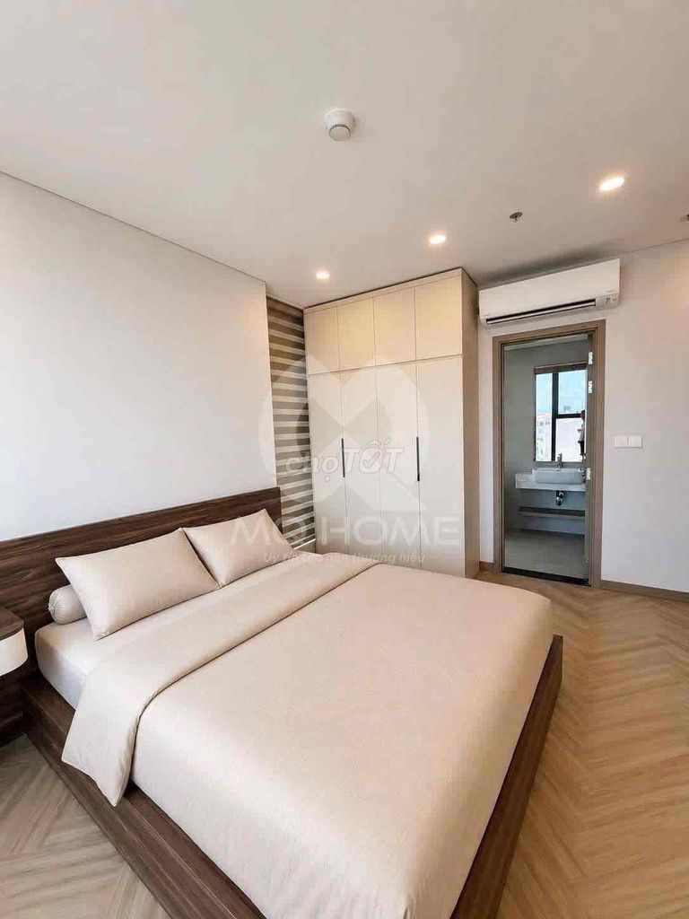 Квартира, 2 спальни · 70 м² 2
