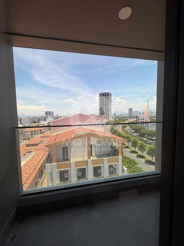 Квартира, 2 спальни · 70 м² 8