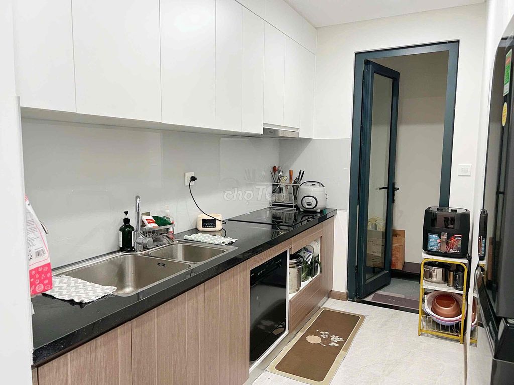 Квартира, 2 спальни · 70 м² 3