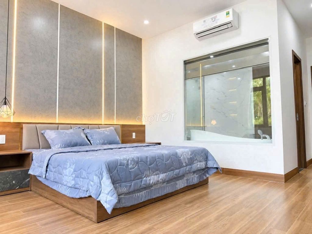 Дом, 4 спальни · 150 м² 4