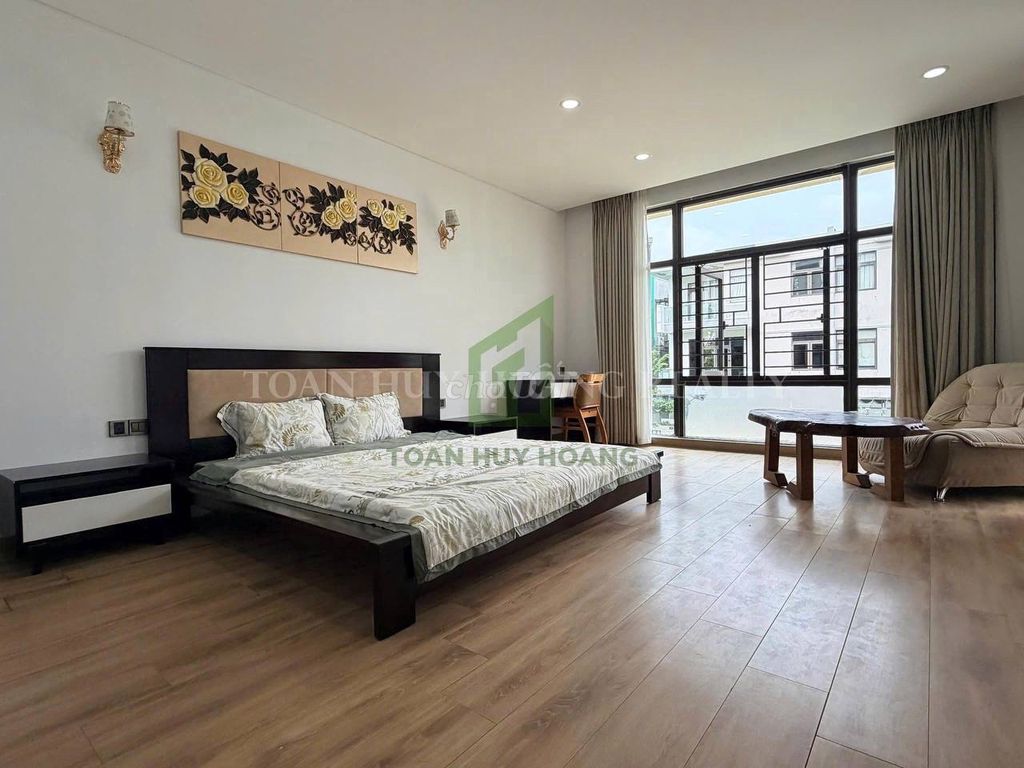 Дом, 4 спальни · 180 м² 8