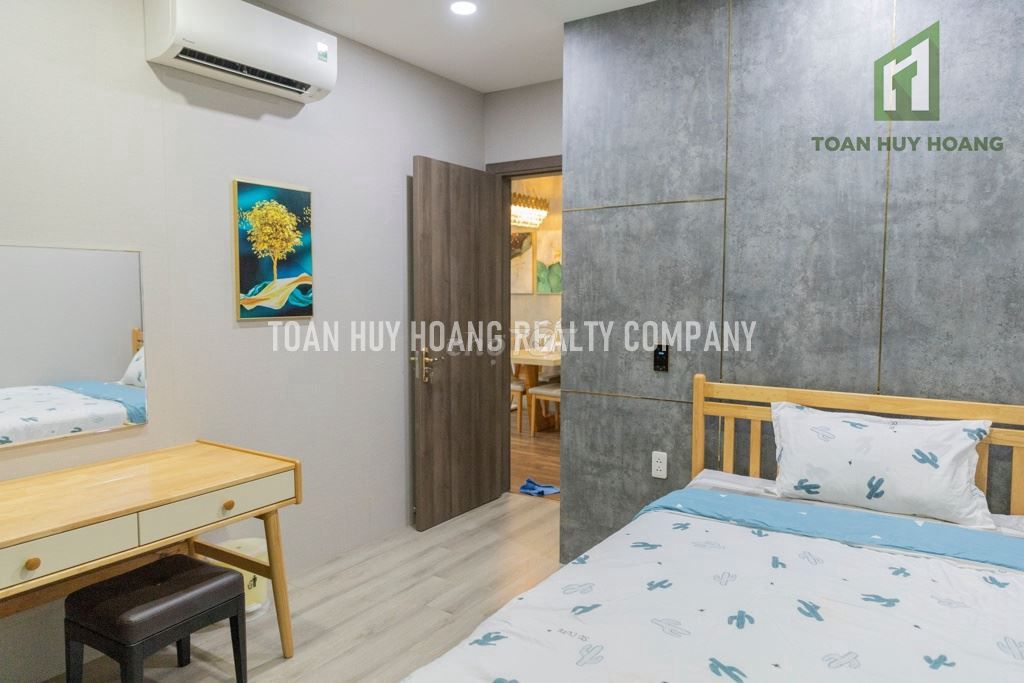 Квартира, 2 спальни · 80 м² 2