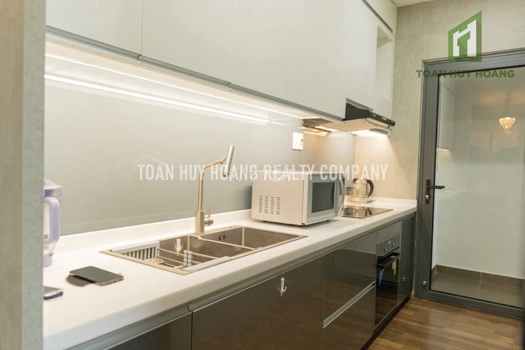 Квартира, 2 спальни · 80 м² 6