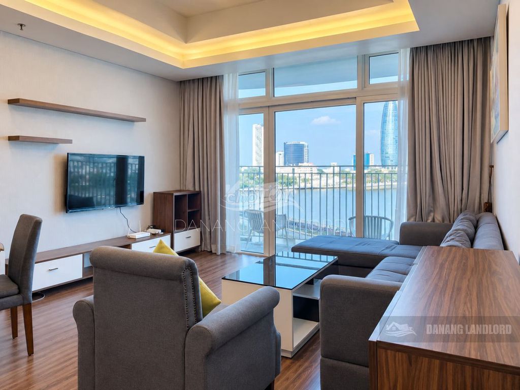 Квартира, 2 спальни · 104 м² 3