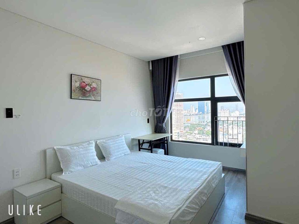 Квартира, 3 спальни · 100 м² 3