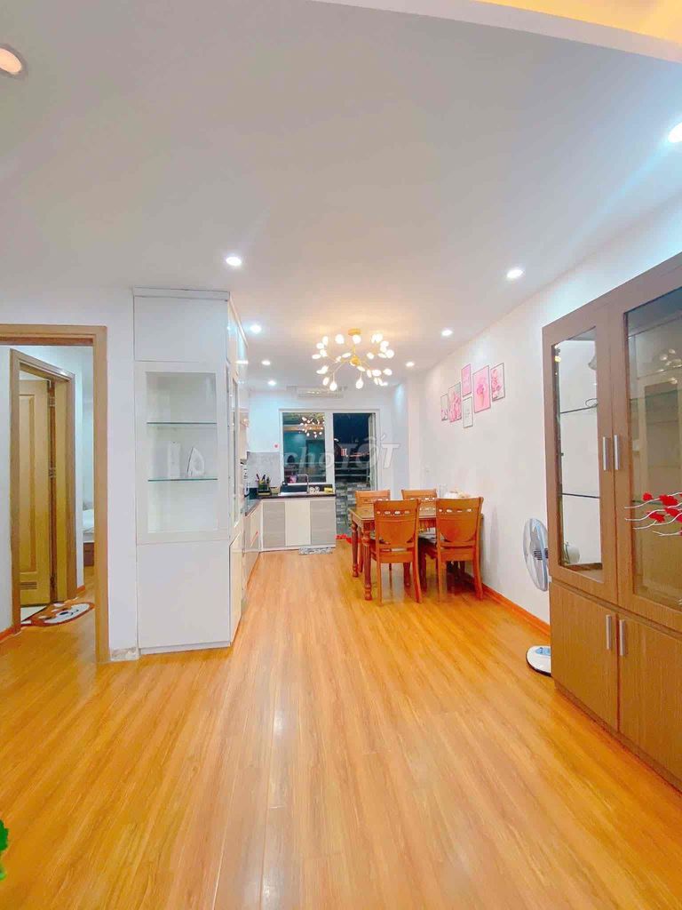 Квартира, 2 спальни · 65 м² 4