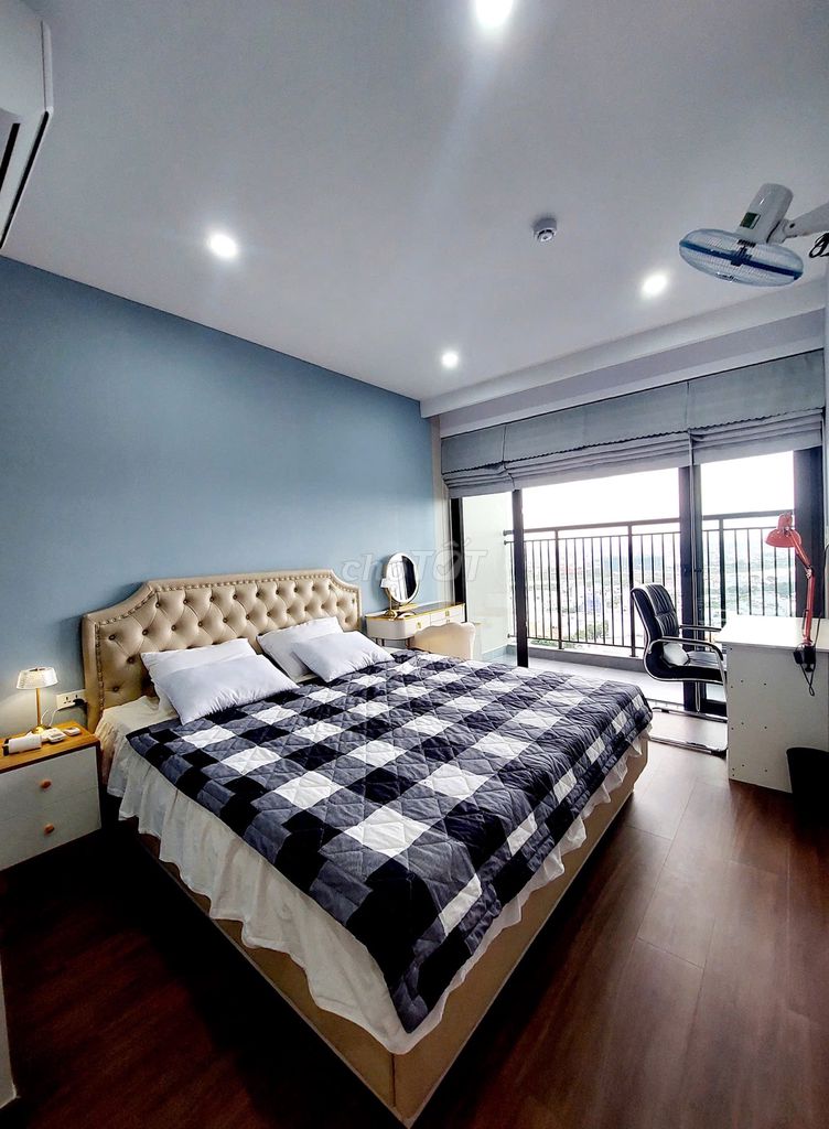 Квартира, 2 спальни · 76 м² 2