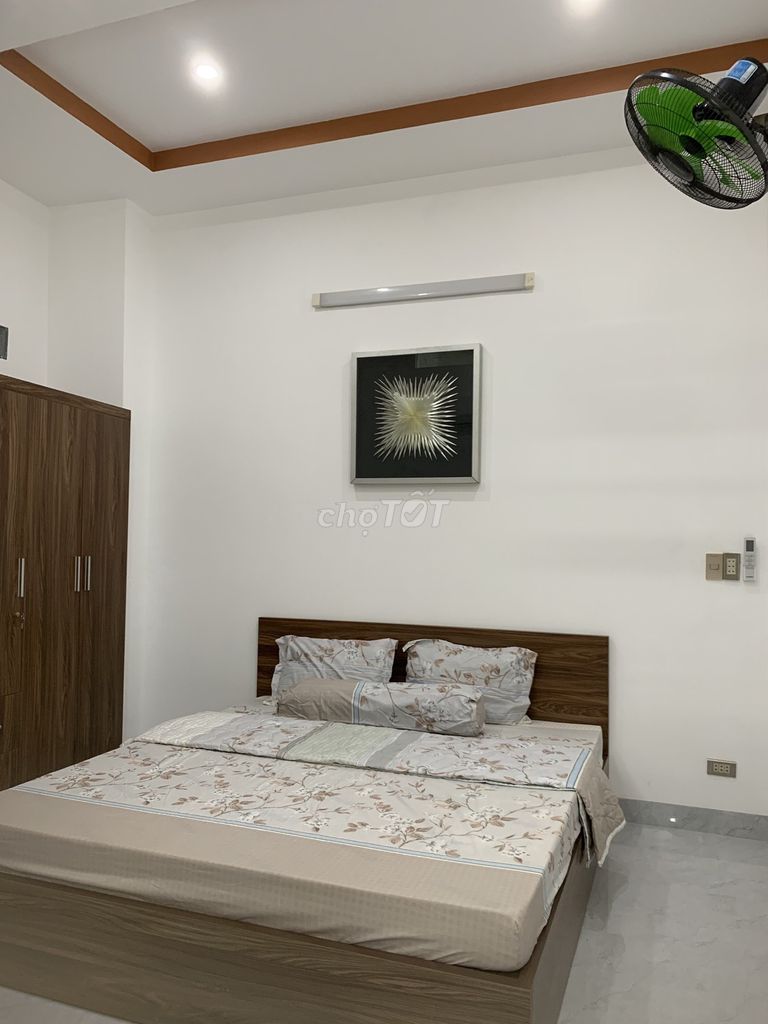 Дом, 3 спальни · 190 м² 4
