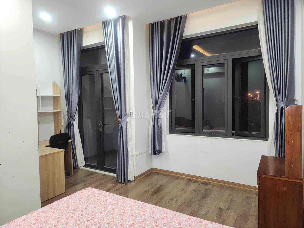 Дом, 3 спальни · 100 м² 3