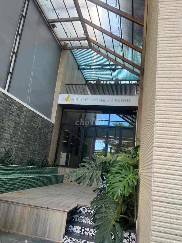 Дом, 5 спален · 190 м²