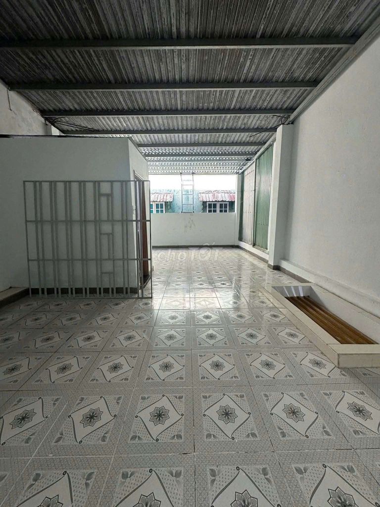 Дом, 3 спальни · 105 м² 4