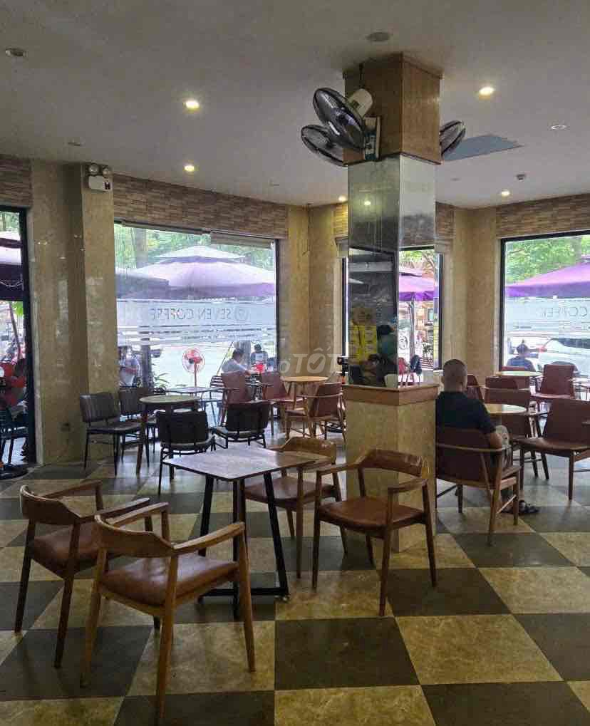 Дом, 1 спальня · 250 м² 2