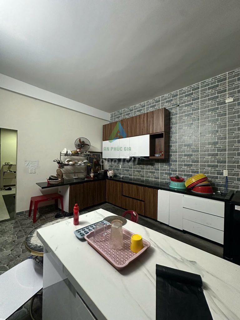 Дом, 8 спален · 90 м² 5