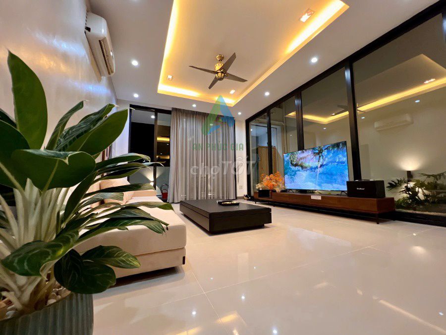 Дом, 6 спален · 200 м² 3