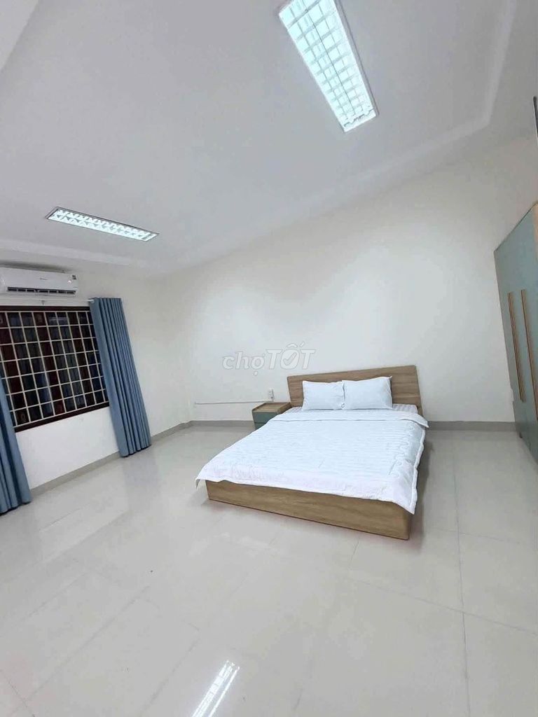 Дом, 5 спален · 92 м² 5