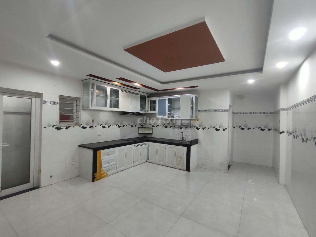 Дом, 3 спальни · 70 м² 3