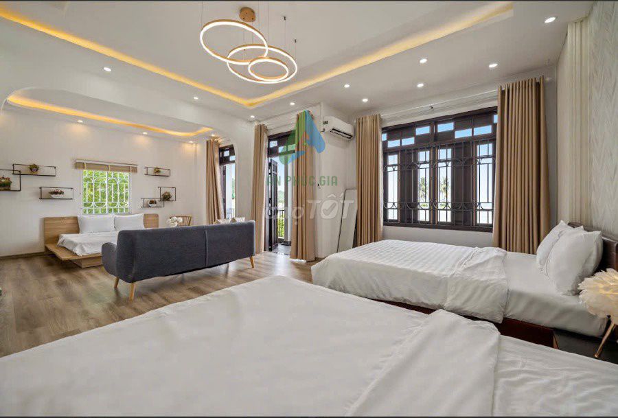 Дом, 5 спален · 230 м² 2