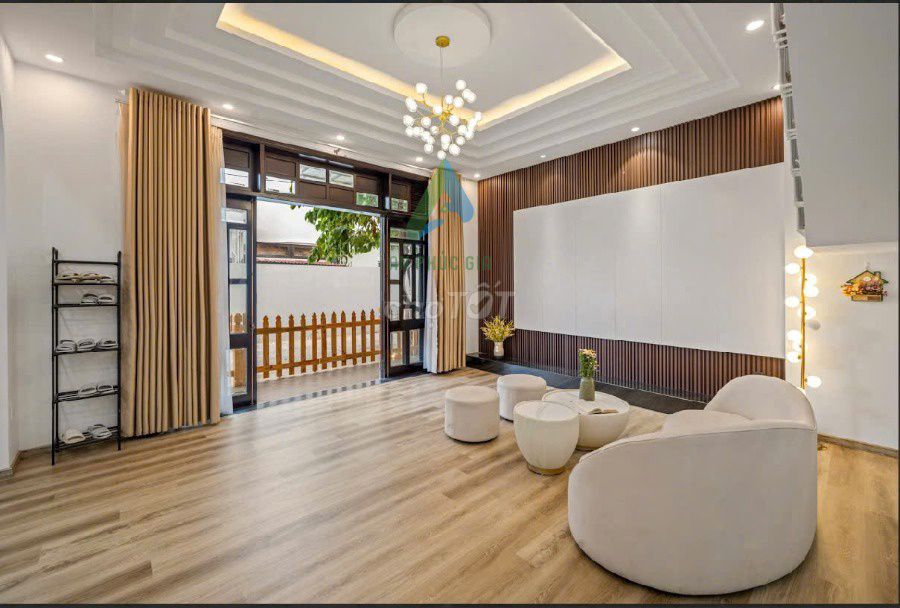 Дом, 5 спален · 230 м² 7