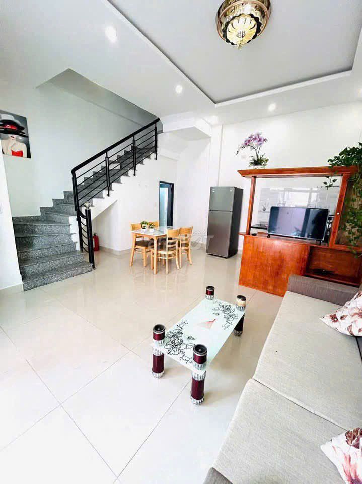 Дом, 3 спальни · 70 м²