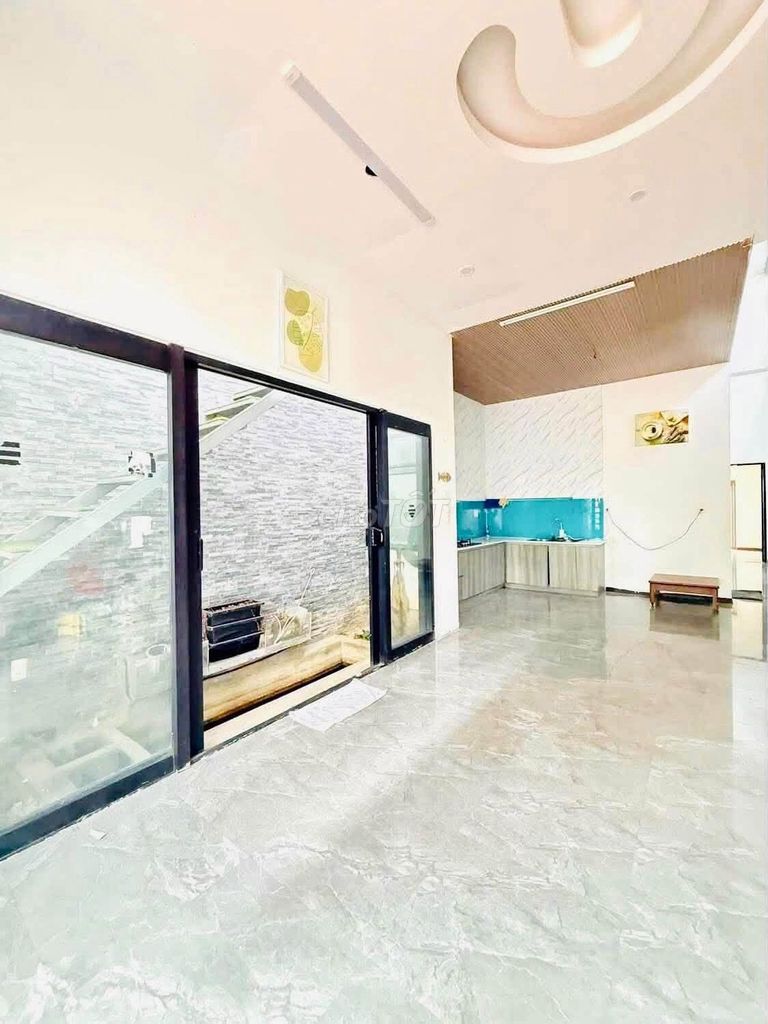 Дом, 2 спальни · 220 м² 3