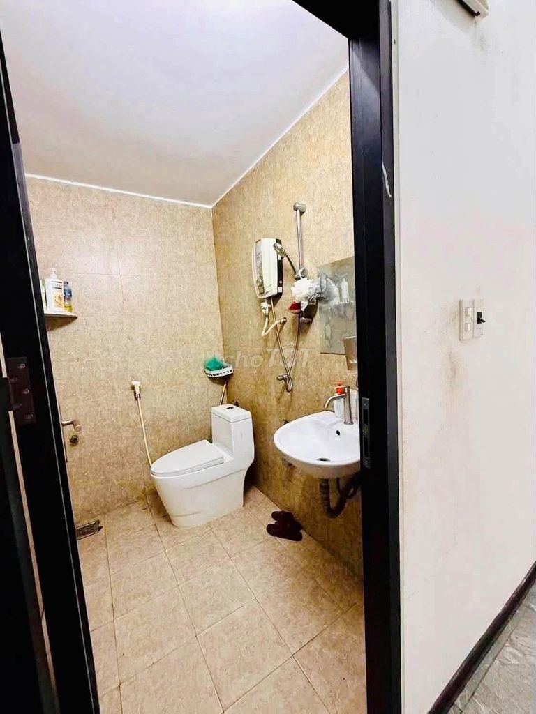 Дом, 2 спальни · 220 м² 5