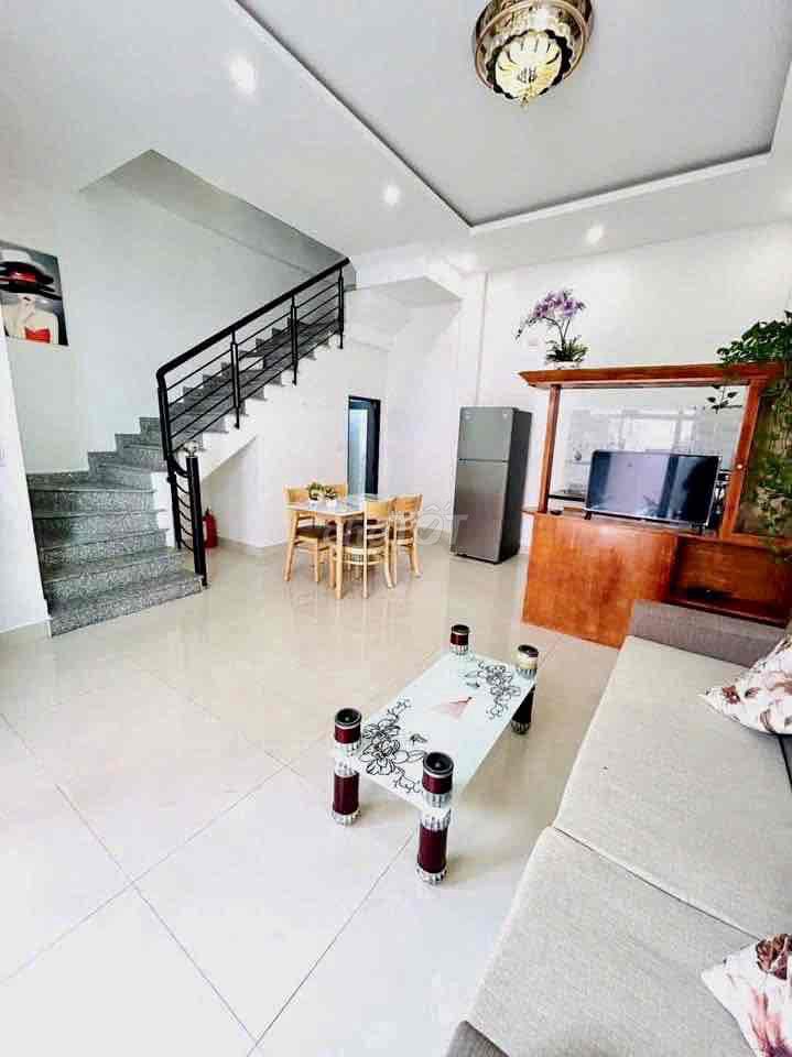 Дом, 3 спальни · 45 м²