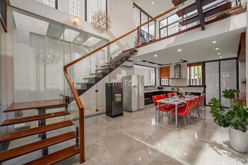 Дом, 6 спален · 180 м² 8