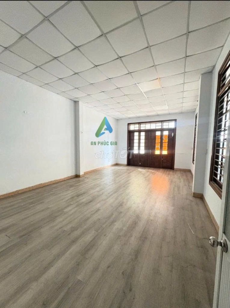 80 м² 8