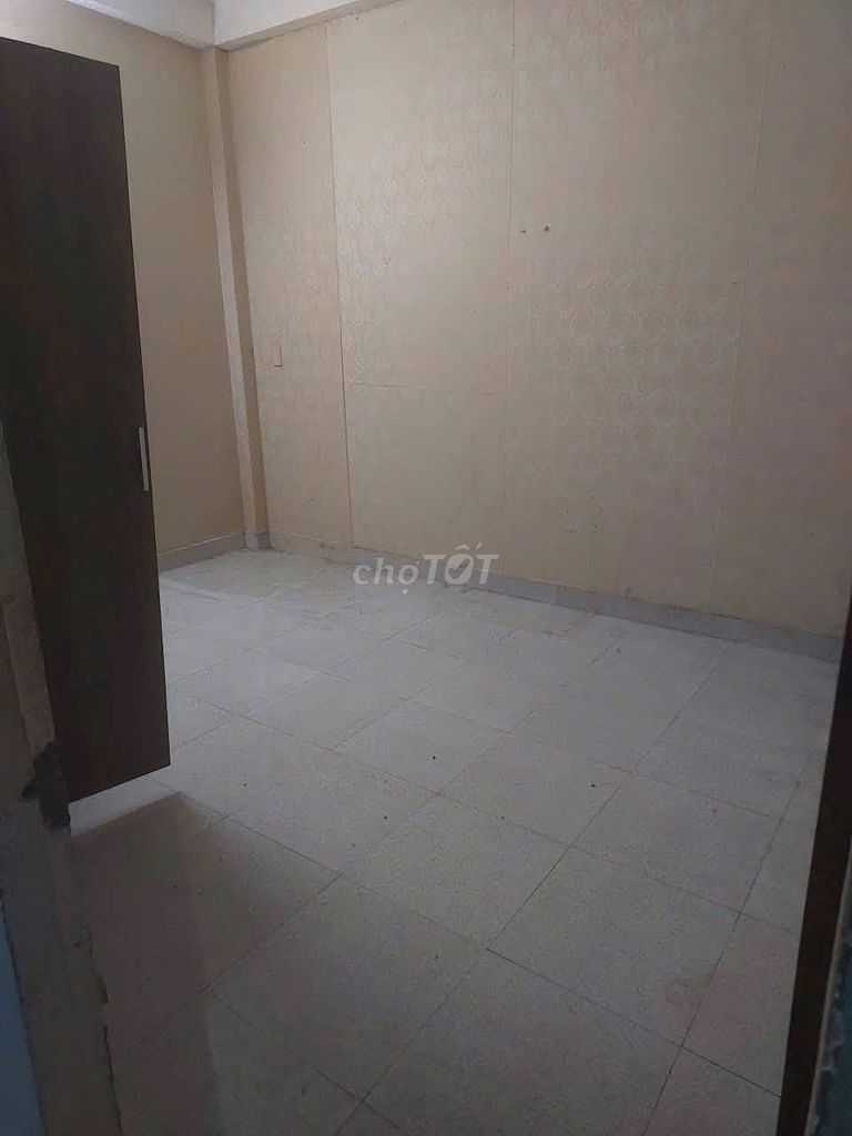 Дом, 5 спален · 280 м² 8