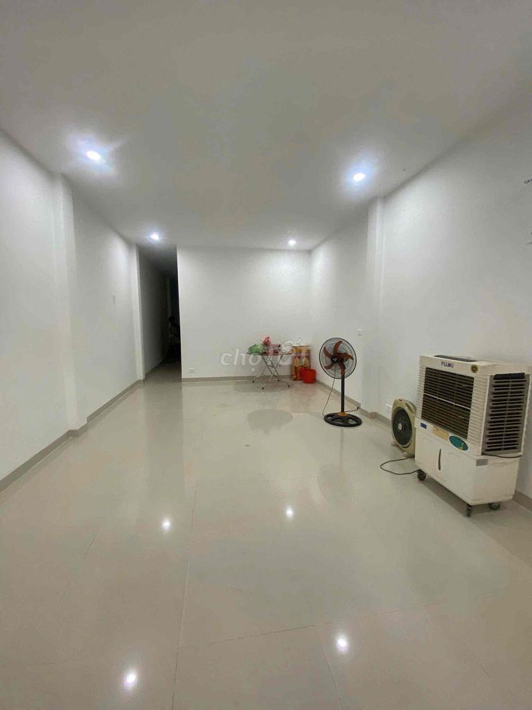 Дом, 8 спален · 110 м² 2